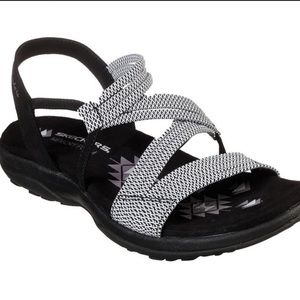10 Skechers REGGAE slim Sandals Washable Vegan black white slip on water shoes